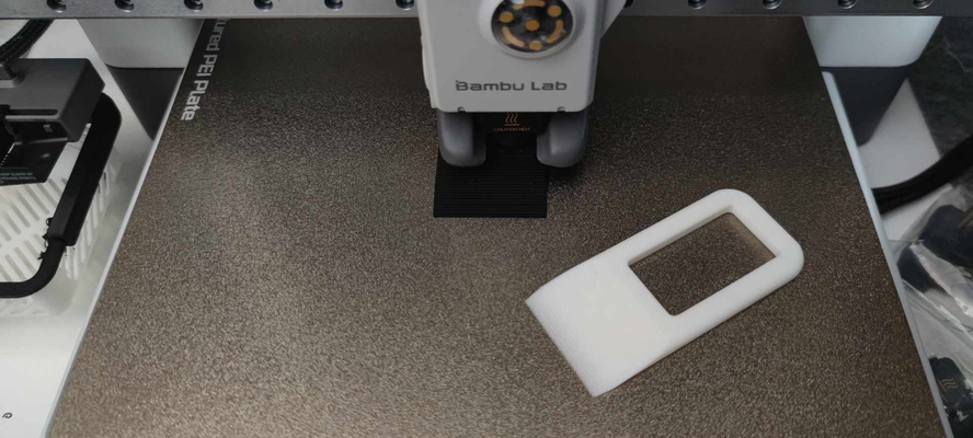 lcdfdmbedclean kazıyıcı by kapibara robot 3d yazıcı aksesuarlar lcd panel temizleyici phrozen elegoo kübik 3d print model - Mito3D