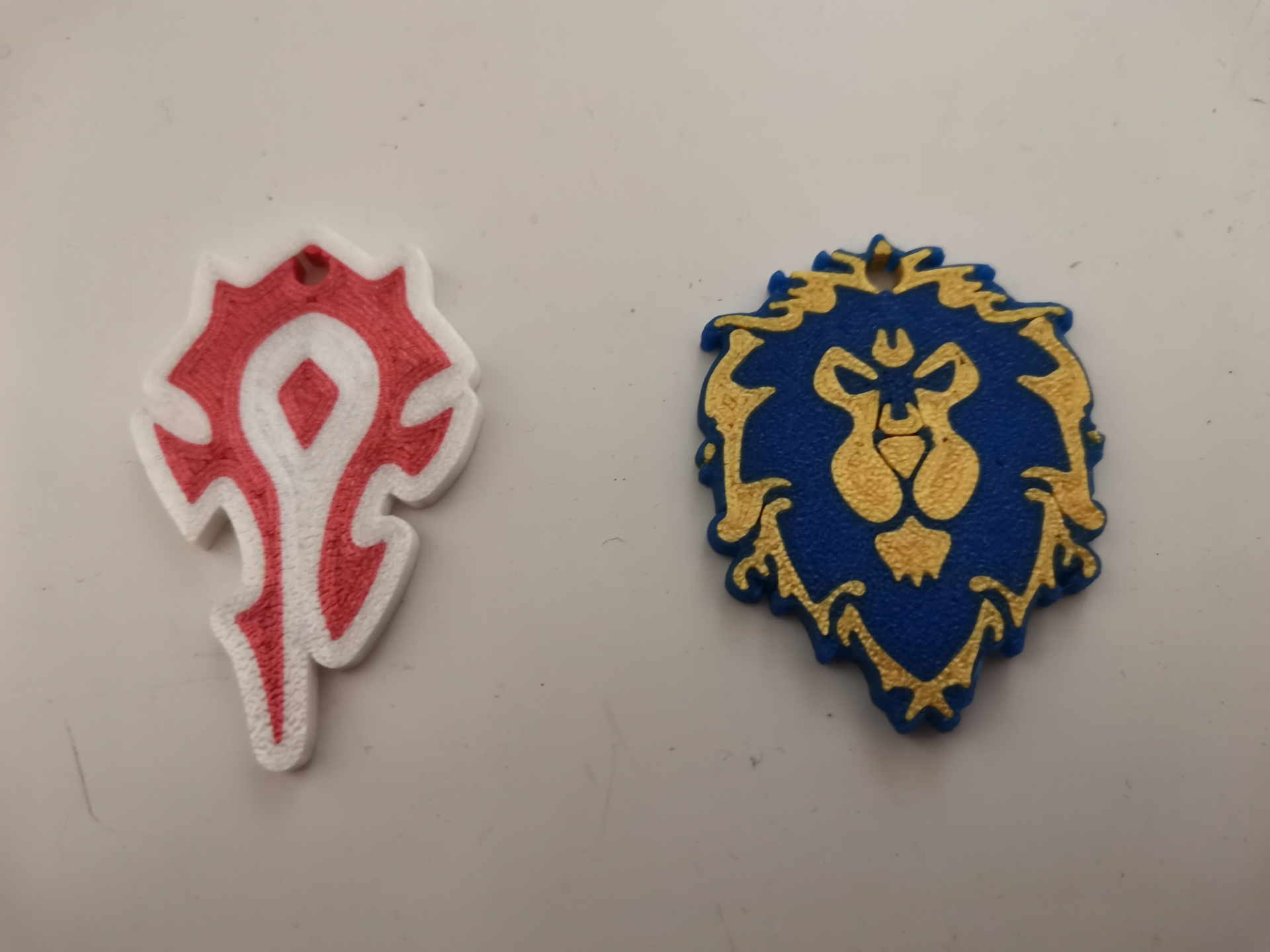 multicolore monde of warcraft faction emblèmes horde alliance by bt3d impression art panneaux logos sensationnel porte clés emblème 3D print model - Mito3D