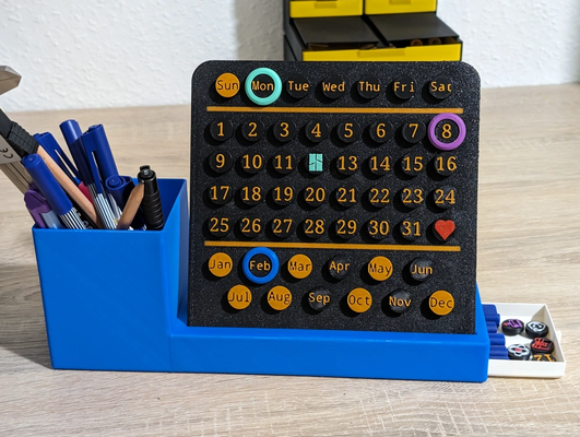 bases personalizable calendario escritorio organizador by g w casa oficina accesorios accesorio bolígrafo soporte cajón montaje caja emoji icono personalizado 3d print model - Mito3D