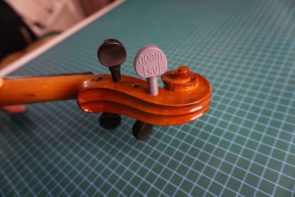 violino messa punto piolo sostituzione by noamtsvi passatempo fai musica thingiverse chiave tuningpeg sintonizzatore 3d print model - Mito3D