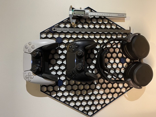 dualsense honeycomb storage remixed by bastien tools gadgets 3d print model - Mito3D