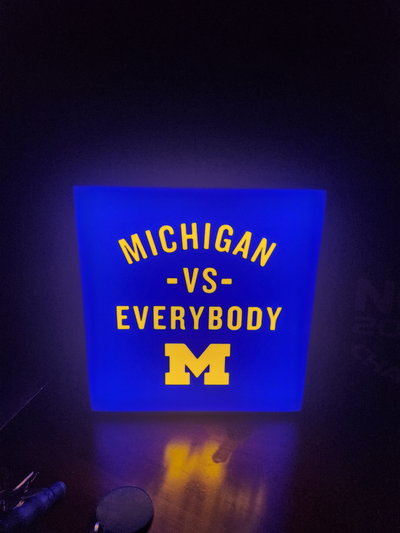 michigan vs luz caixa by hd3d arte sinais logotipos 3d print model - Mito3D