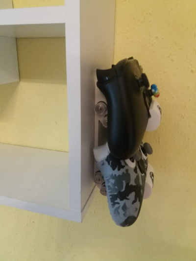 xbox kontrolör ayakta durmak or kulaklık depolama 8 tek hücreler at zamanlar by christian wiesmann cw oyuncaklar oyunlar pil 3d print model - Mito3D