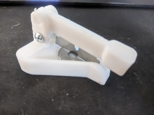 invertito pillola taglierina remixato by royeiror utensili medico lama rasoio ghigliottina pillcutter 3d print model - Mito3D