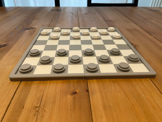 dame schachbrett spiel tragbar auflage by stifler schito spielzeuge spiele tafel schach spielbrett 3d print model - Mito3D