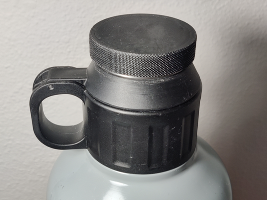 reduzieren growler griff by technikwissen hobby diy sport draußen wasser wasserflasche flasche deckel gerändelt 64oz 64 hydrohomien flüssigkeitszufuhr 3d print model - Mito3D