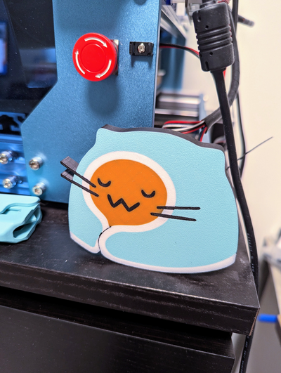 blob gatto allentamento emoji coperta 2d modello by sporewoh arte kawaii buon auspicio svg arredamento mensola neko uwu carina ams pronto parete 3d print model - Mito3D