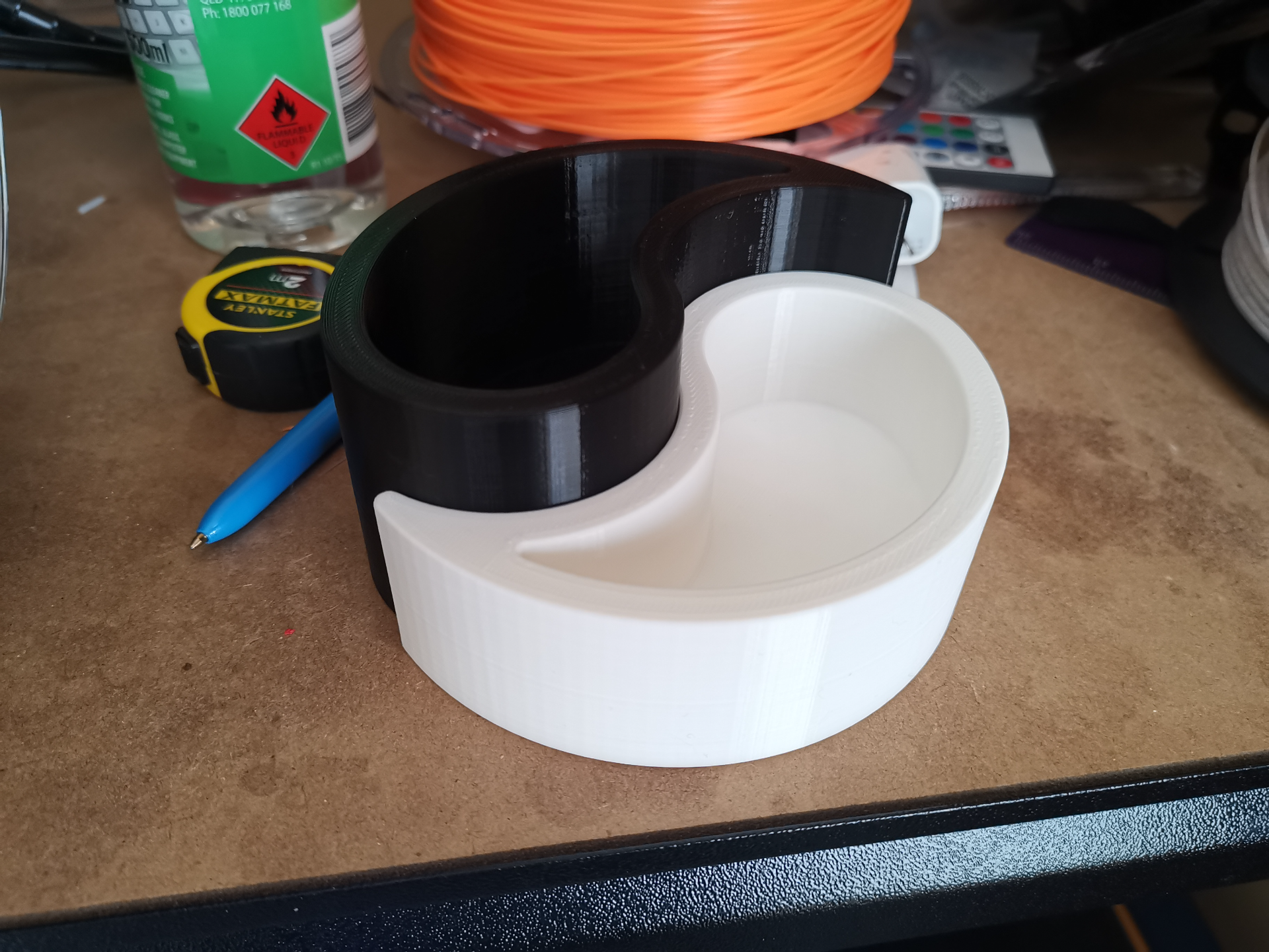 yin yang ekici 4 çeşitleri + fincan tabağı by entropi 172 ev halkı dekor lithop sulu beyaz siyah denge 3D print model - Mito3D