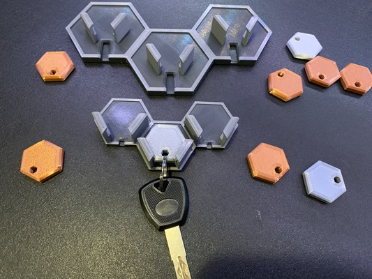modern keychain hanger - mini remixed by k2 kevin art models wallmount 3d print model - Mito3D