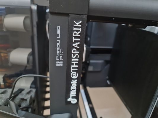 tiktok name etiqueta by thispatrik3d 3d impressora acessórios logotipo 3dprinter crachá mídia social 3d print model - Mito3D