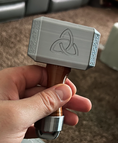 bébé thor marteau remixé by jhos sources accessoires cosplays thors mcu cosplay jouet 3d print model - Mito3D