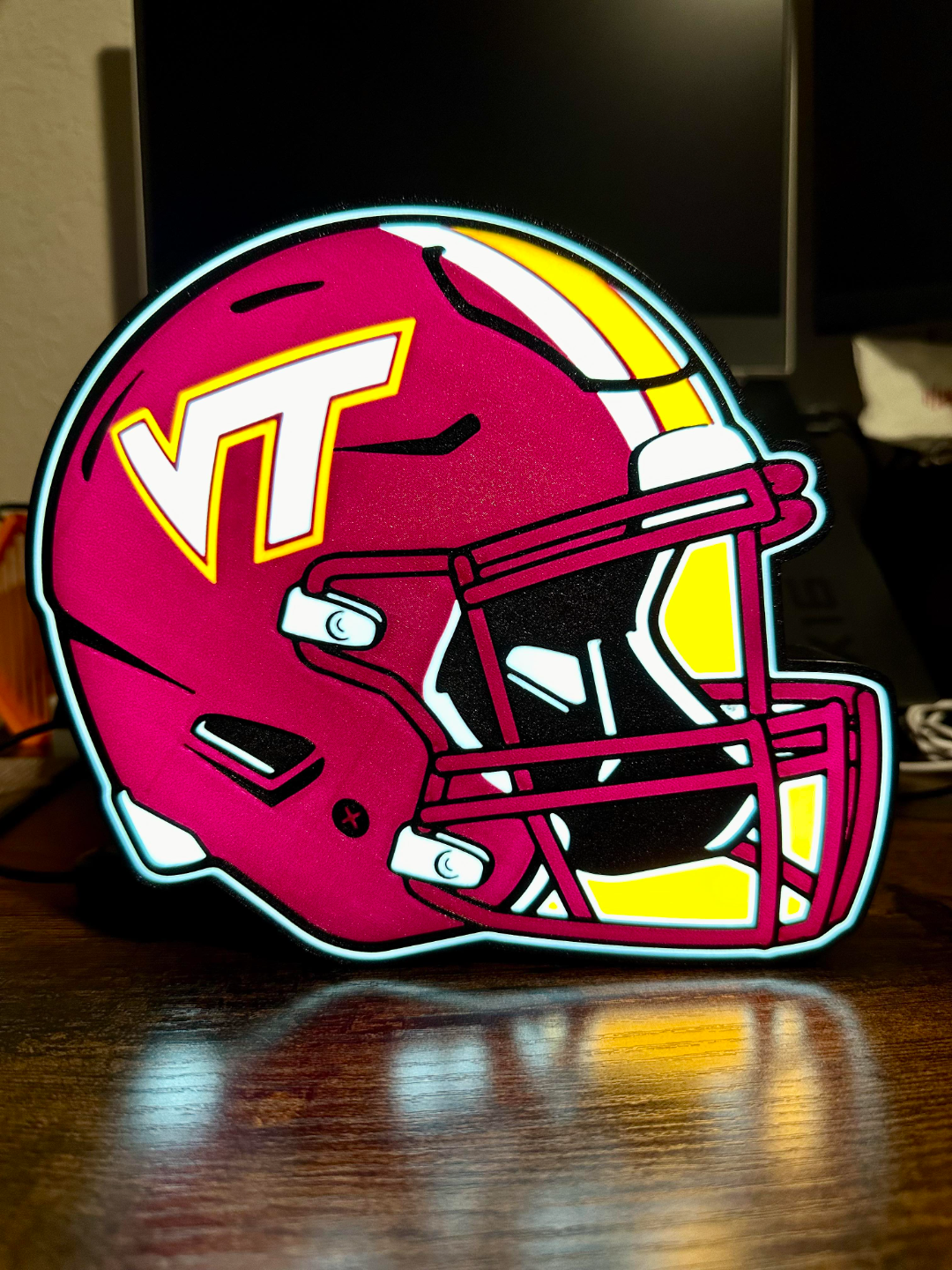 virginia tech lightbox by geek genio collettivo arte segni loghi virginiatech vt università calcio piede palla sport gli squadra squadre gioco giochi punto giocare spareggio playoff luce scatola lampada guidato regalo 3D print model - Mito3D