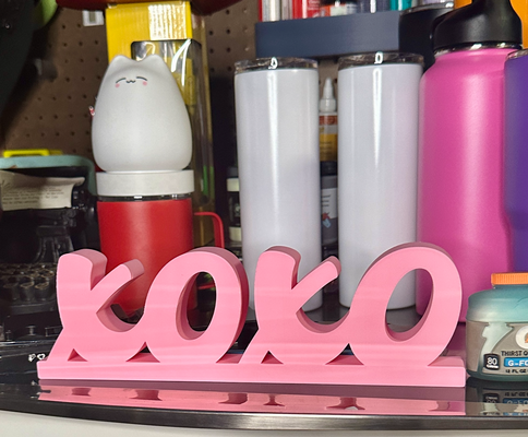 xoxo sign decor by chipped builds household valentines day wall art 3d print model - Mito3D