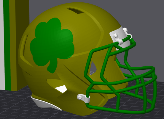 notre dama trébol fútbol casco remezclado by fumador pasatiempo bricolaje diy deporte aire libre nfl collage deportes luchando irlandesa 3d print model - Mito3D