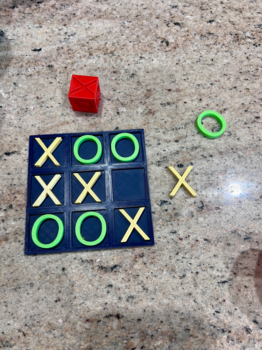 noughts crosses game dice tic tac toe by aussie 3d makers toys & games board 3D print model - Mito3D