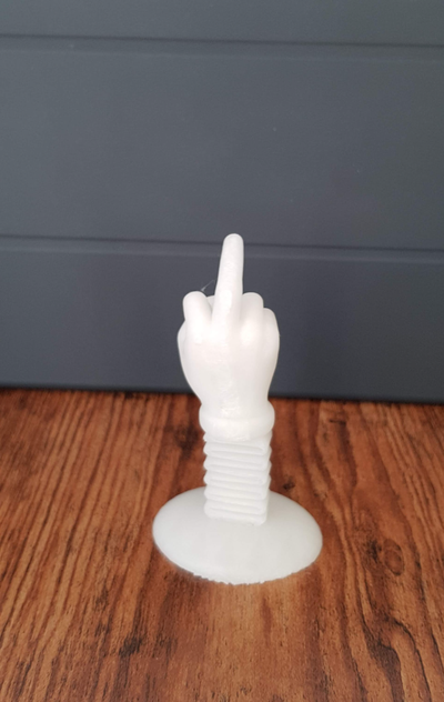 mezzo dito rimbalzante by luke3d domestico ufficio elastico bobblehead teste molleggiate medio ditomedio divertente scherzare primavera gesto mano maleducato 3d print model - Mito3D