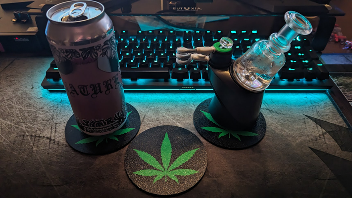 cannabis verre by producteur quantique ménage maison modèles pot coaster 420 kush stoner lapidé bang vape mmu ams soda bière tasse l'eau 100mm x1c p1s a1 mini bambu pla cuisine salon valentines journée 3d print model - Mito3D