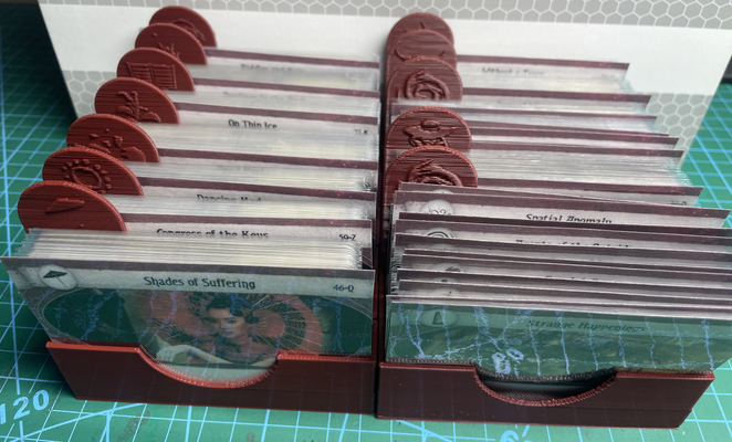 arkham horror lcg escarlata organizador insertar by chichagof juguetes juegos tablero 3d print model - Mito3D