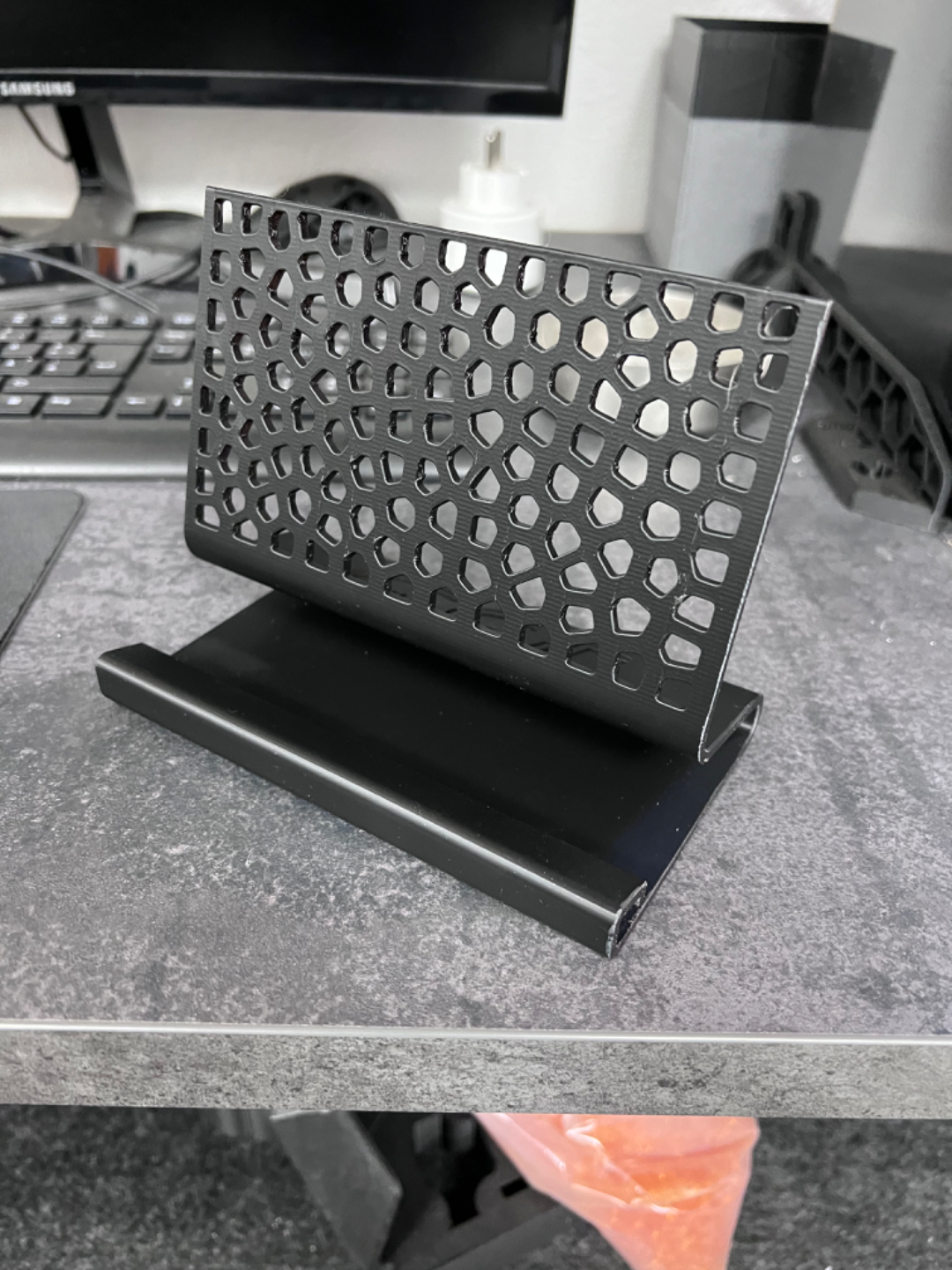 tablette stand ipad samsung tab 8 by schneller frosch haushalt büro 3D print model - Mito3D