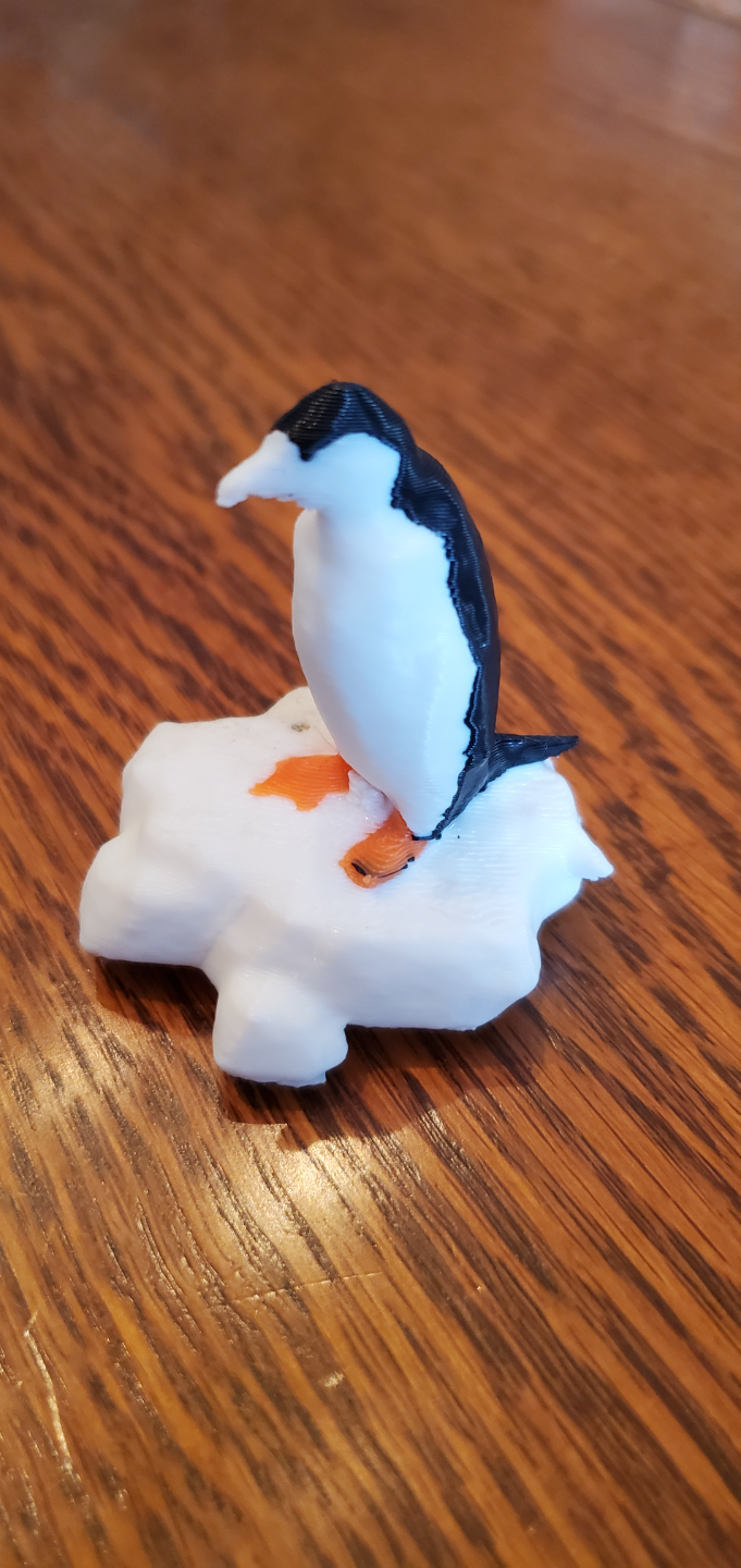 pinguin on eis by golden 3d miniaturen tiere tier winter niedlich 3D print model - Mito3D