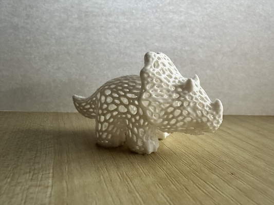 voronoi triceratops neu gemischt by stck spielzeuge spiele dekoration tier deko diy dino kinder easytoprint zuhause haus dreifach 3d print model - Mito3D