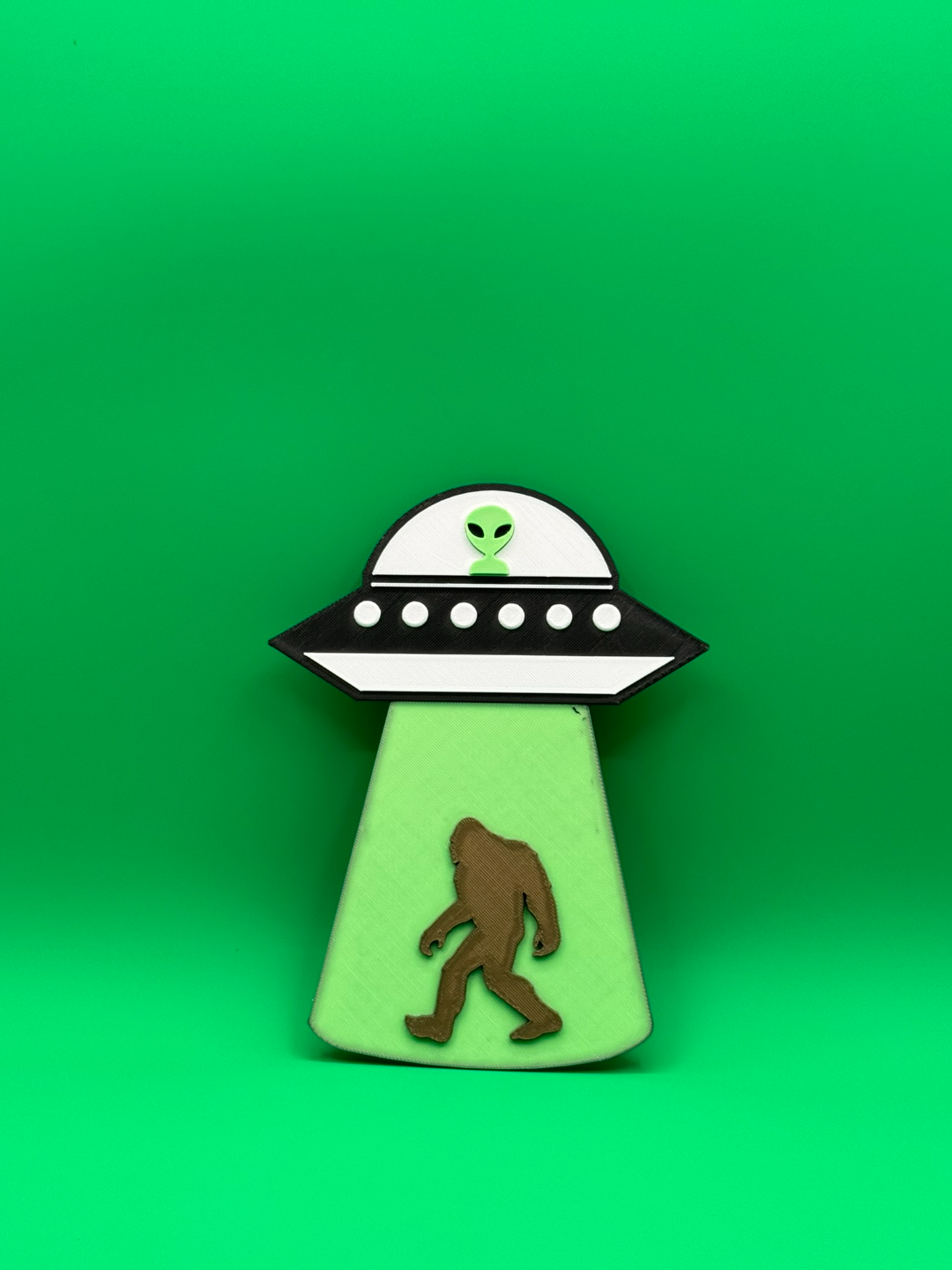 bigfoot ufo by sasquatch phil art 2d big foot uap 3D print model - Mito3D