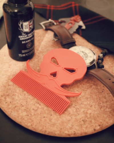 badass skull moustache beard comb by diedruckbox household house models 3d print model - Mito3D