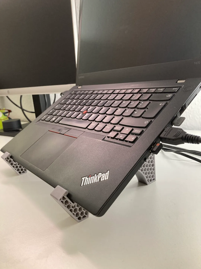 computador portátil ficar pé compartilhado by clayton casa escritório suporte laptop ergonômico organização 3d print model - Mito3D