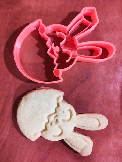 easter bunny cookie cutter by arctic23 household house models rabbit cookies easterbunny easterrabbit cookiecutter cookiecutters easterdesign cookiescutter bakingcookies easterdecoration 3d print model - Mito3D