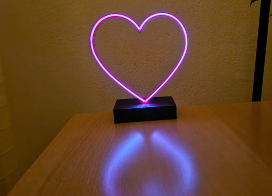 led neon herz valentinstag batterie stand by dennisv kunst zeichen logos eigenständige liebe 3d print model - Mito3D