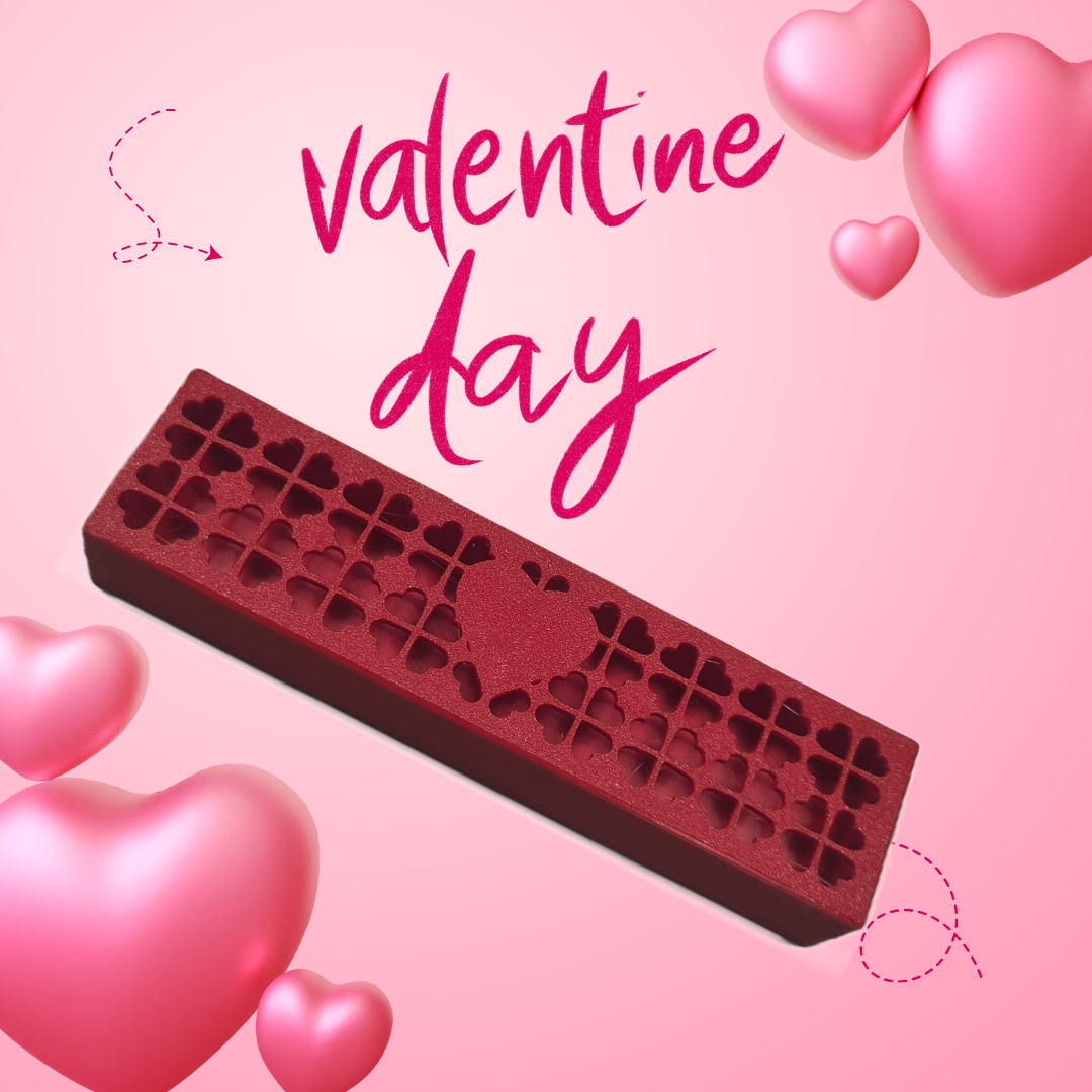 valentine gift box - print in place 2 sizes by kurtvdv tools gadgets love hart pip hinged no ams mothersday giftbox 3D print model - Mito3D