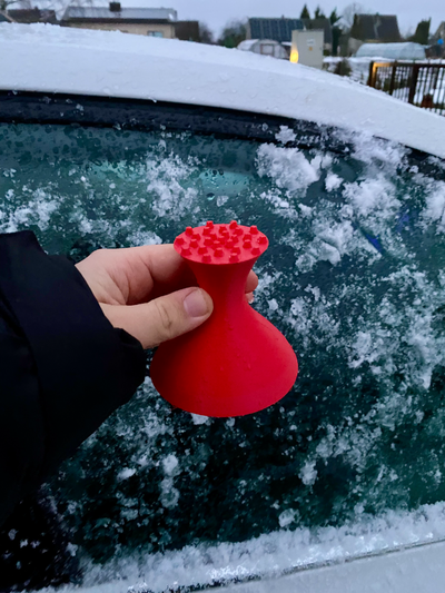 window ice scraper by augustas tools gadgets blade car accessoir accessories defrost gadged winter clean icescraper cars spatula windshield snow 3d print model - Mito3D