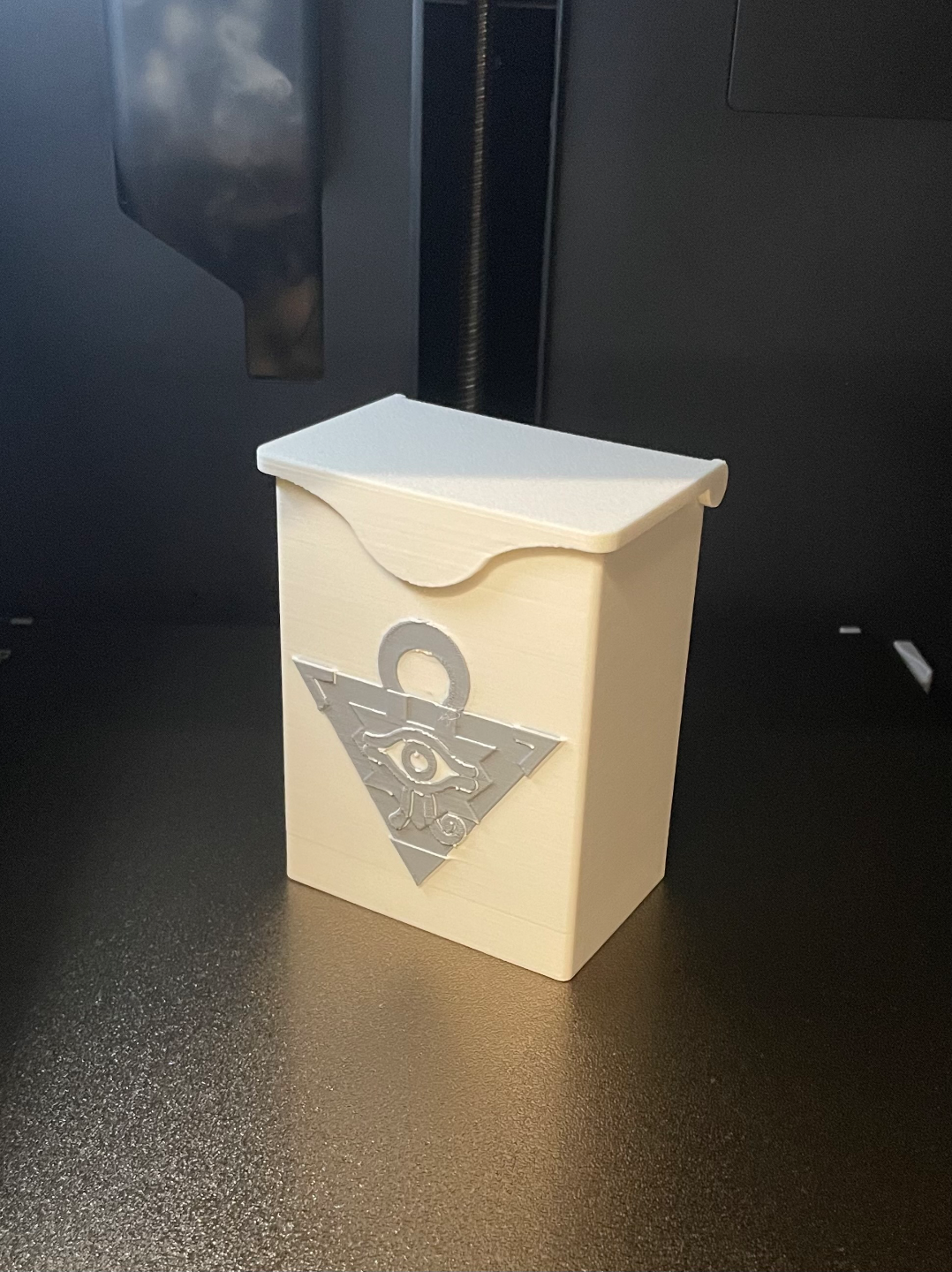 yugioh deckbox up to 70 carte giapponese dimensioni maniche remixato by paletta giocattoli giochi yu gi oh carta scatola portacarte 3D print model - Mito3D