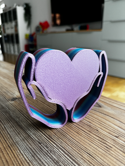 heart in hands by jabra3d art sculptures love valentiensday standalone liebe herz 3d print model - Mito3D