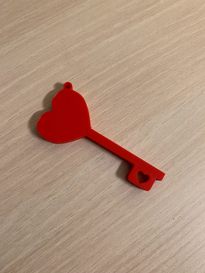 heart key keychain pendant by xeraj household festivities hearts gift valentine valentineday valentines valentinesday accessory 3d print model - Mito3D