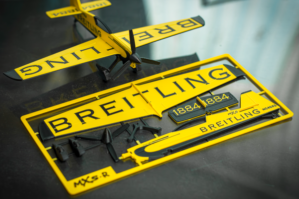 aire carrera avión equipo tarjeta mxs r breitling by pbbence1994 pasatiempo bricolaje diy vehiculos kit volar aérea vehículo aviación rompecabezas decoración agitarse juguete 3d print model - Mito3D