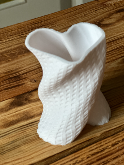 cuore forma vaso by reinhard granchio arte sculture modello 3d valentina forza giorno 3d print model - Mito3D