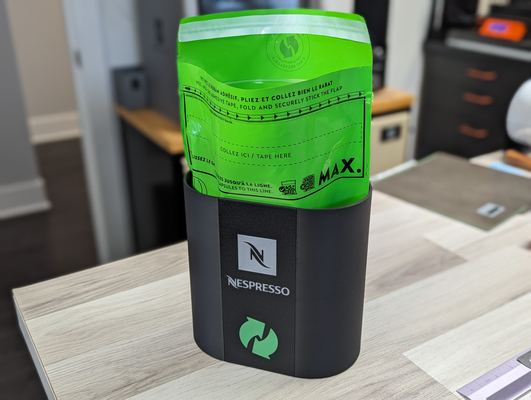 nespresso recycling tasche halter unterstützung by marc abonnieren haushalt haus modelle kapsel nespressokapsel kapseln recyceln 3d print model - Mito3D