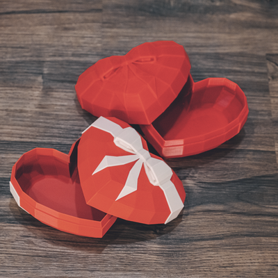 lowpoly heart box by josh-3d household festivities hearthsaped heartbox container love sweetie valentines valentine valentinebox valentinesbox passion 3d print model - Mito3D