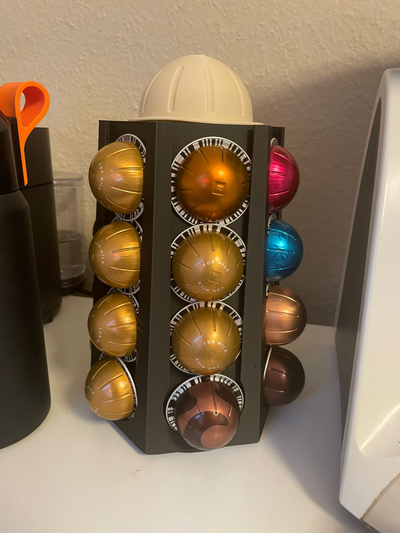 nespresso vertuo kapsül kulp destek basılı ayakta durmak yeniden karıştırılmış by kapatıyoruz ev halkı modeller kapsüllü dağıtıcı 3d print model - Mito3D