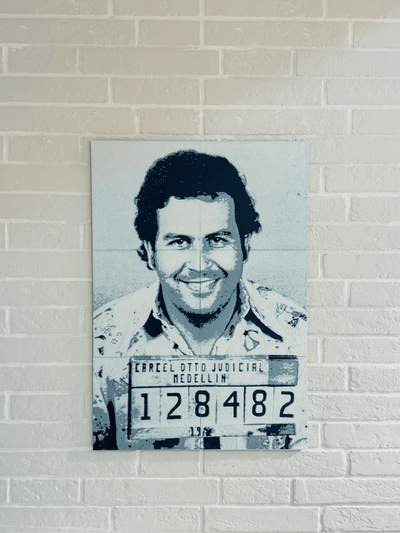 hueforge - pablo escobar by loop layer 3d generative model & lithophane litophane colorprint filamentpainting multicolor wallart art face wall ams mmu 3d print model - Mito3D