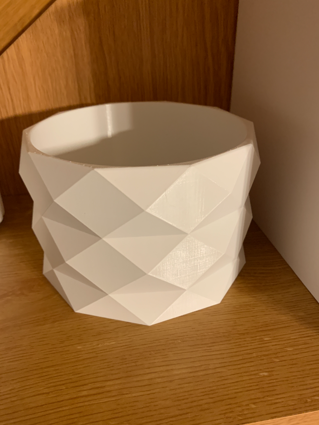 vase by jakub3d ménage bureau boîte espace rangement décor 3D print model - Mito3D