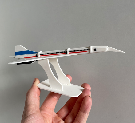 concorde supersónico aeronave equipo tarjeta by soukup273 juguetes juegos juguete montaje decoración avión regalo modelo divertido conjunto francia hogar británico decorar ferrocarrilesbritanicos kit colores tarjetas aire francés rompecabezas juego diseño aire cielo vigilante decoracion decoraciones mesa tarjetaplanekit caso funda forma veneno hombre aerobús requiere ensamblaje perfecto ams multi color colo base tecnología tecnogrua 3d print model - Mito3D