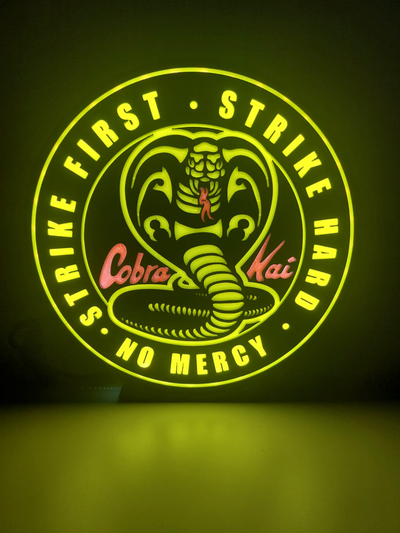 cobra kai boîte lumière ams prêt by marque dra ménage décor karaté enfant dojo ralph 80 90 boite led 3d print model - Mito3D