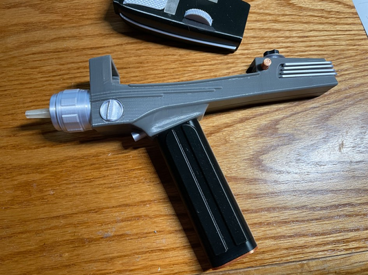 estrella emigrar tos mano phaser tipo ii cuerpo remezclado by señor scott accesorios cosplays sci fi 3d print model - Mito3D