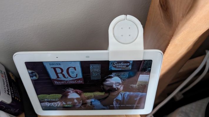 pixel regarder 2 nid centre supporter remixé by adapté ingénieur outils organisateurs googlehomehub nesthub montre pixelwatch2 3d print model - Mito3D