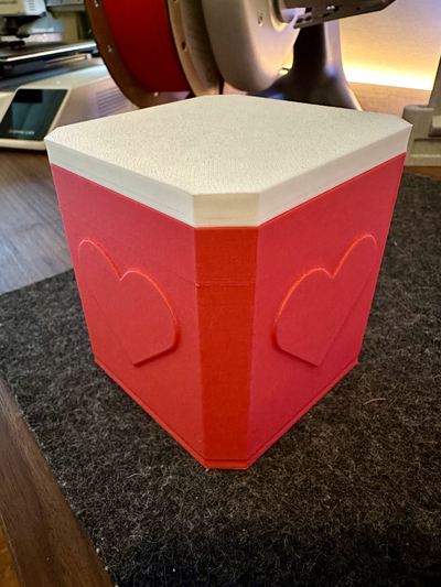 einfach herz box container by abonnieren haushalt dekor deckel valentinstag geschenk rot weiß urlaub liebe 3d print model - Mito3D