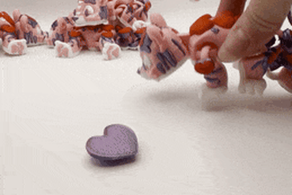 san valentin corazón tigre by taikounou miniaturas animales vantino flexi enamorado articular día tigre articulado lindo 3d print model - Mito3D