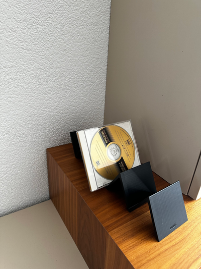 amp cd gestell st nder by burgart hobby diy musik stehen jahrgang dvd stand cd modus buch regal 2024 knall olufsen 3d print model - Mito3D