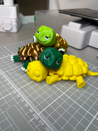 turbo dorado flexible articulado tortuga by hombre pelota juguetes juegos flexi juguete divertido niños animal salvar mundo 3d print model - Mito3D